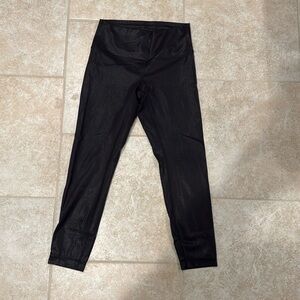 LULULEMON LEGGINGS SIZE 8